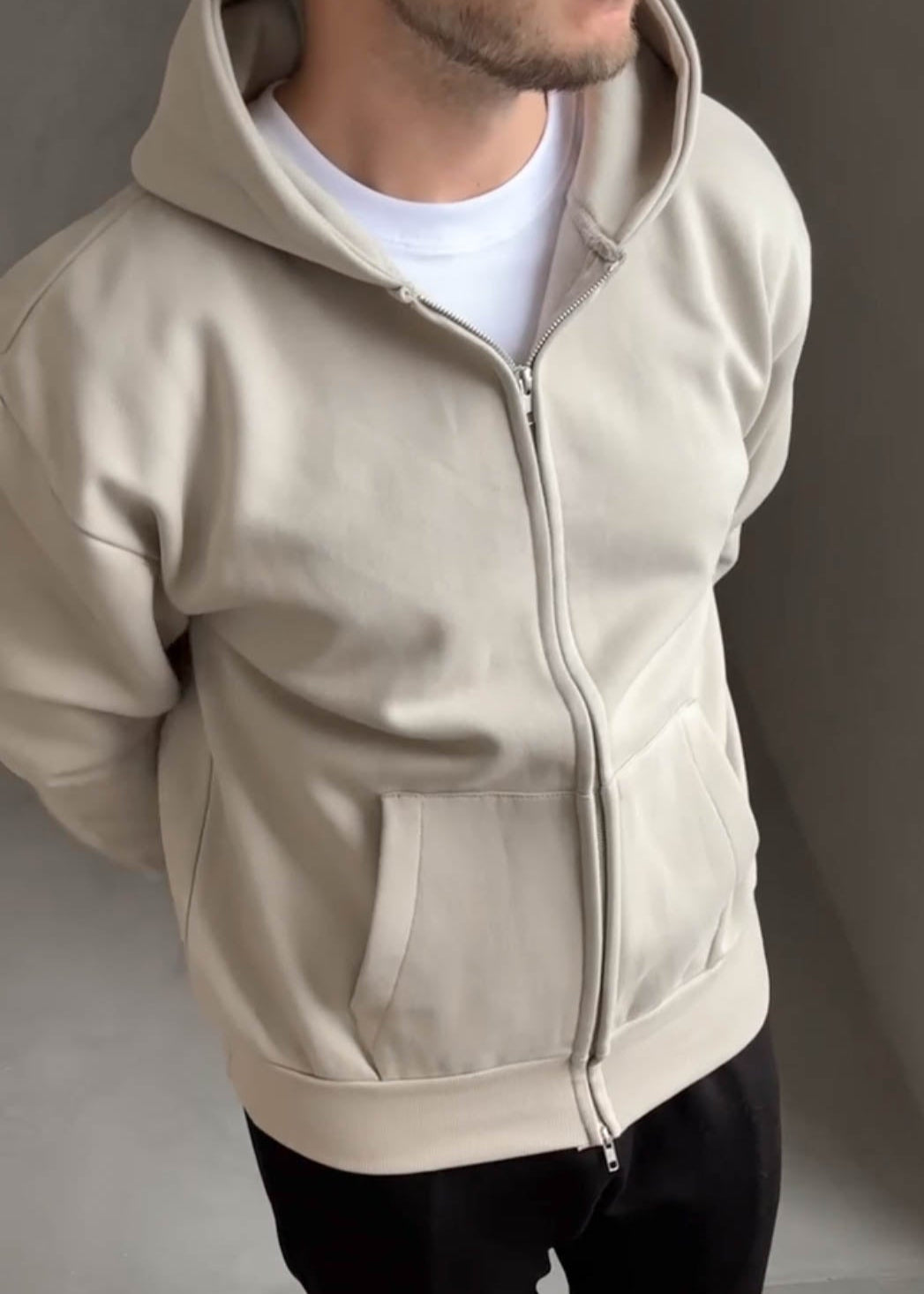 Premium Relaxed Zip Hoodie In Stone