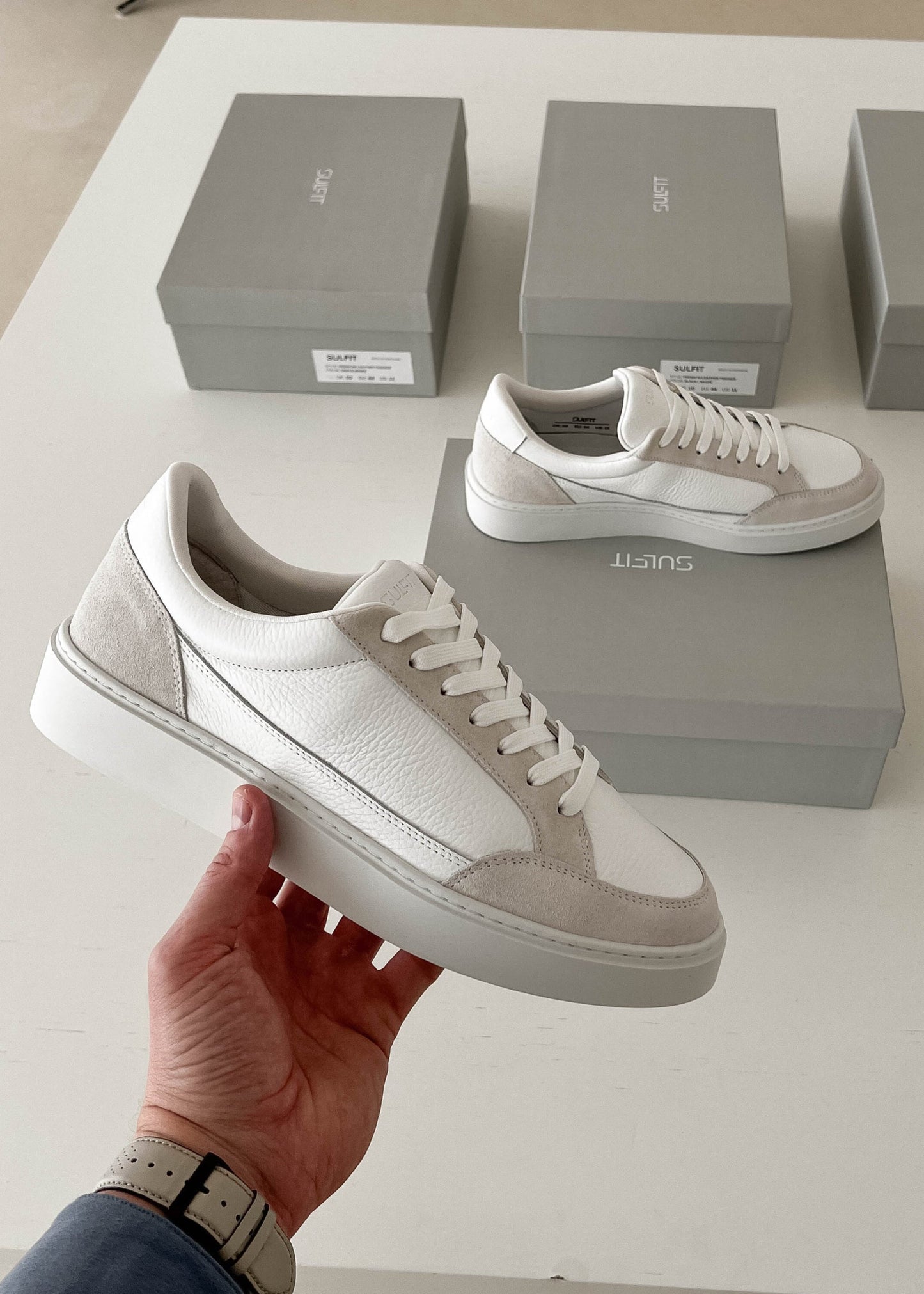 Premium Leather Trainer In White/Stone