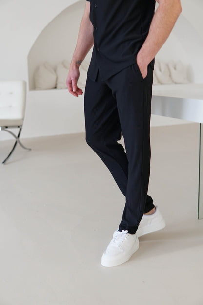 Ribbed Trouser In Black