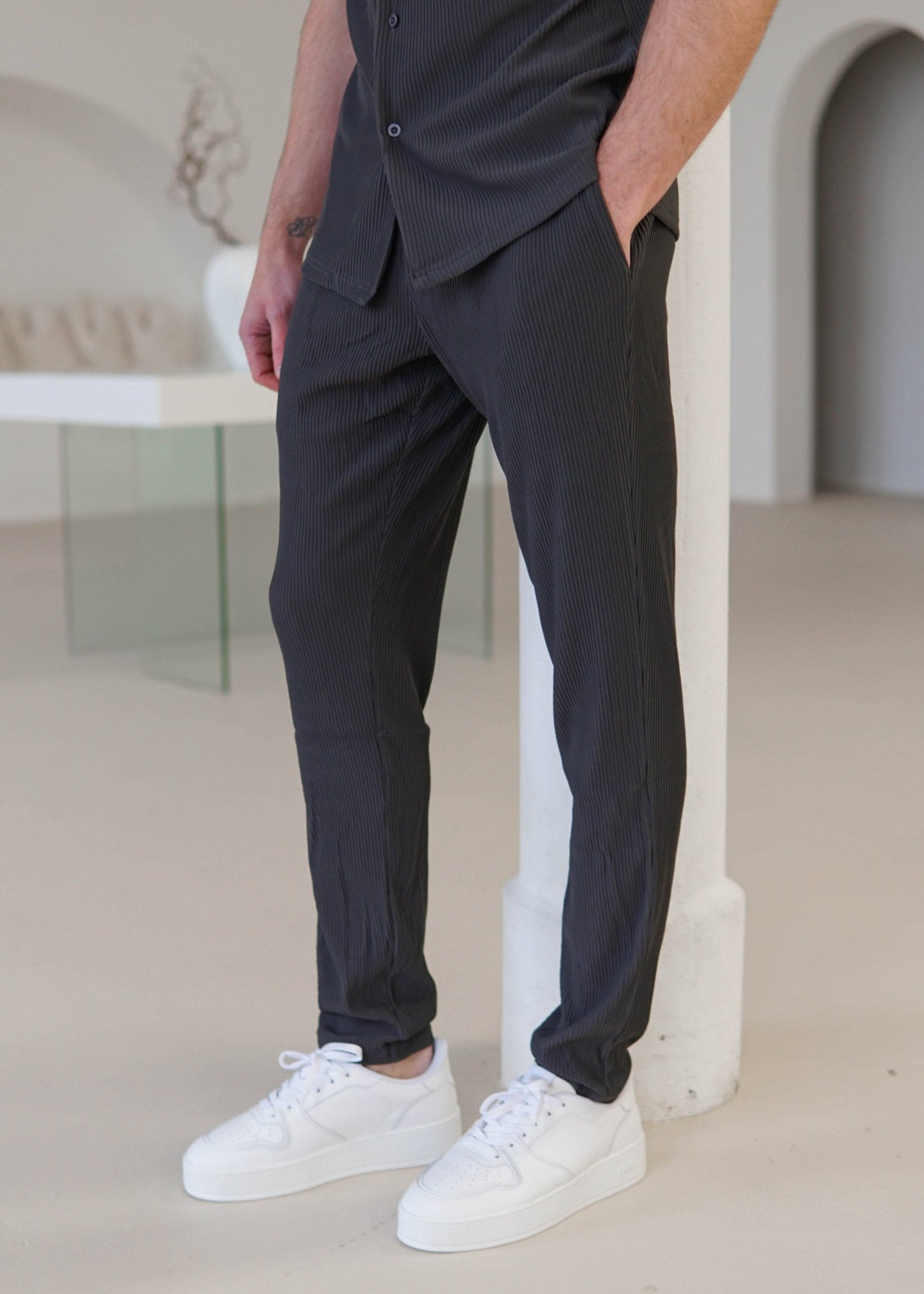 Ribbed Trouser In Dark Grey