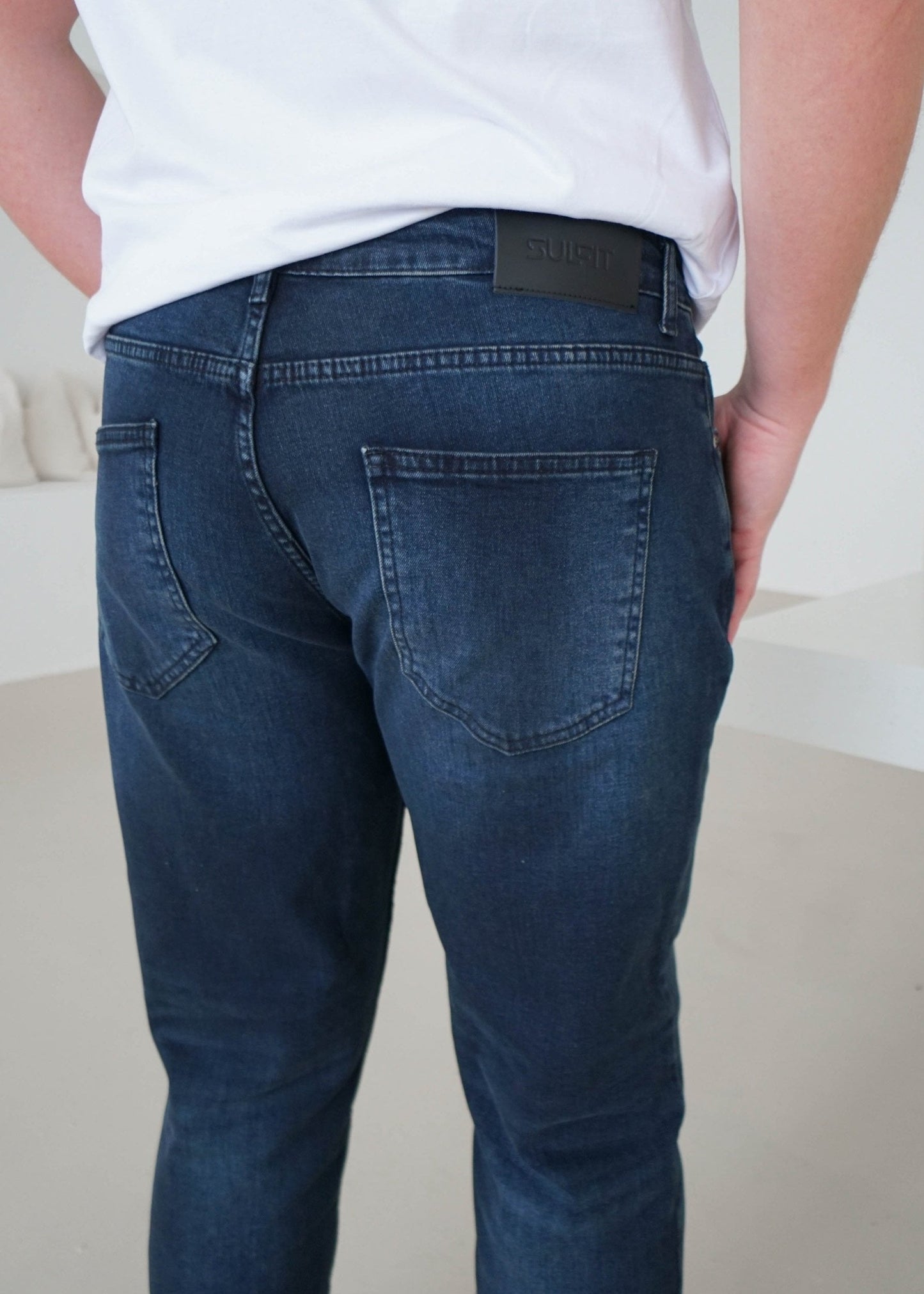 Relaxed Tapered Jeans In Midnight Dark Blue