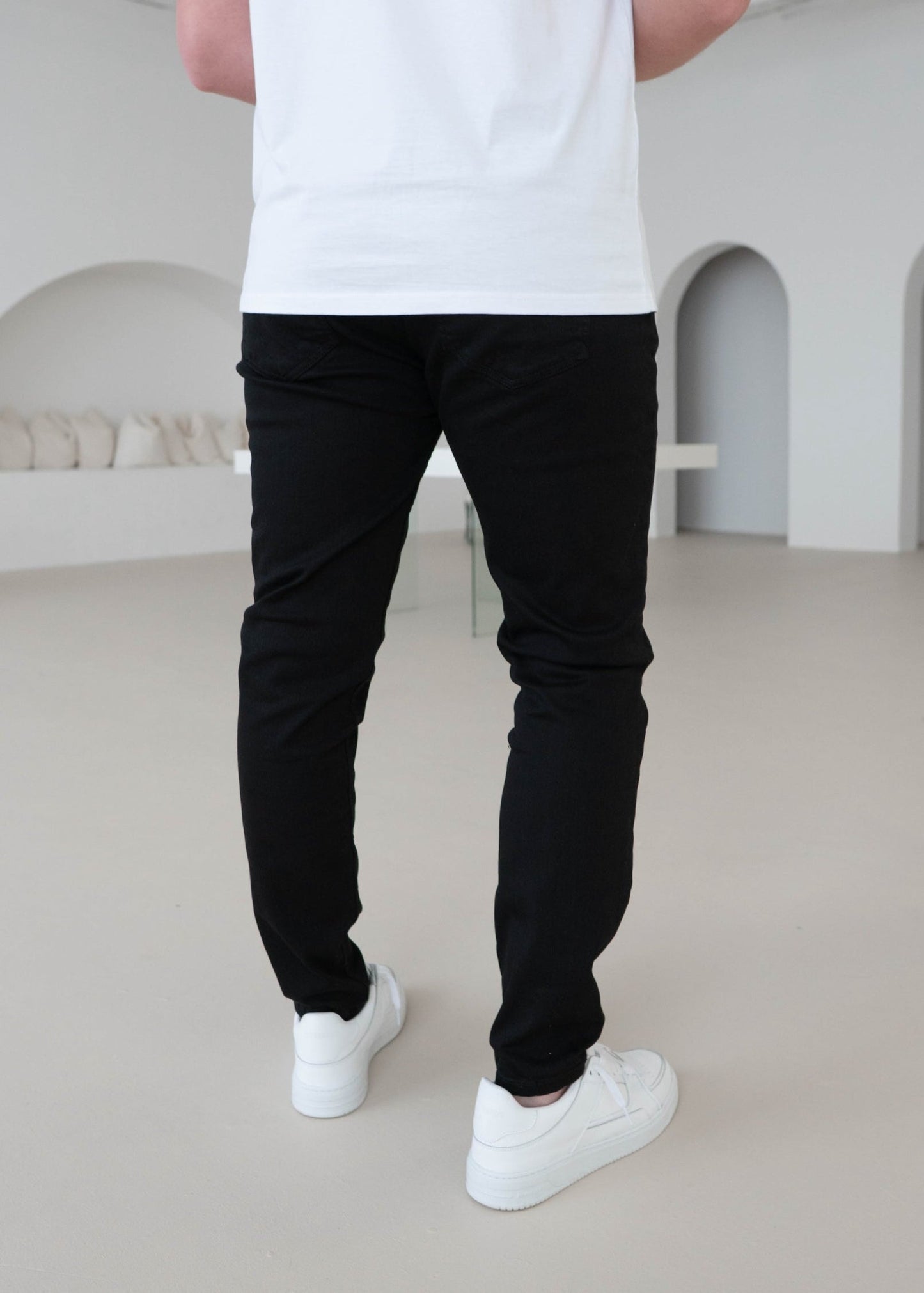 Slim Comfort Jeans In Jet Black
